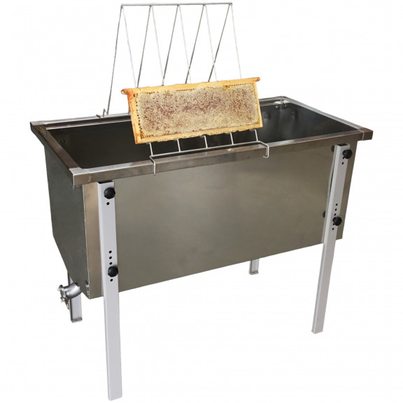 Table à désoperculer renforcée 100cm avec un cadre de hausse rempli de miel operculé