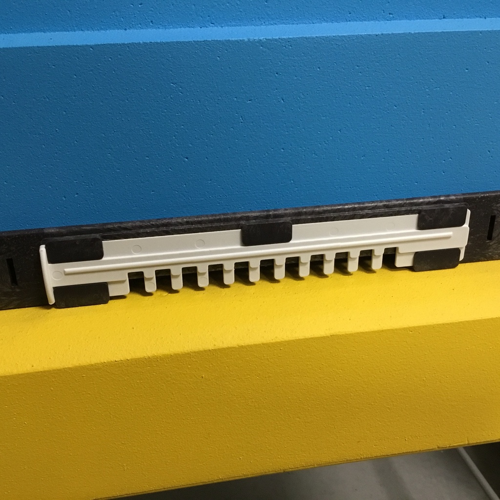 Réducteur d'entrée pour ruches et ruchettes Lyson