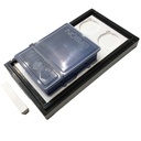 Couvre-cadres pour ruchette d'élevage Lyson avec le nourrisseur posé